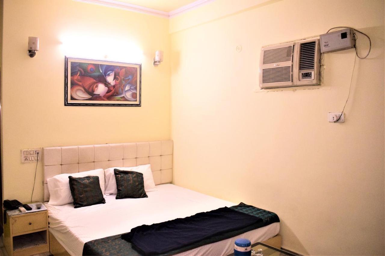 Ds Residency Varanasi-Prime Location-Parking Exterior photo