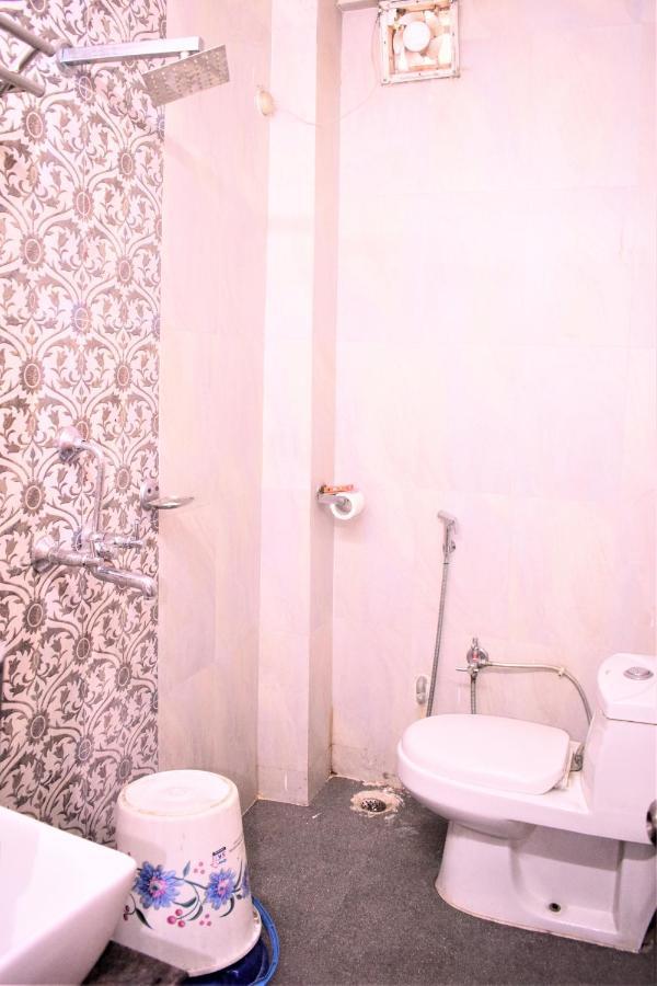 Ds Residency Varanasi-Prime Location-Parking Exterior photo